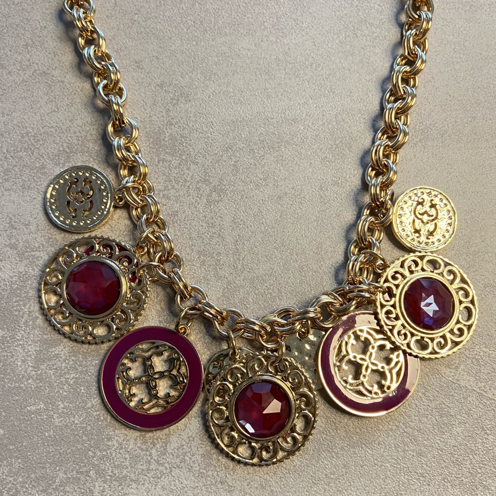 NEW Beautiful Crimson gold c.wonder drama necklace, Medallion coins w/o tags